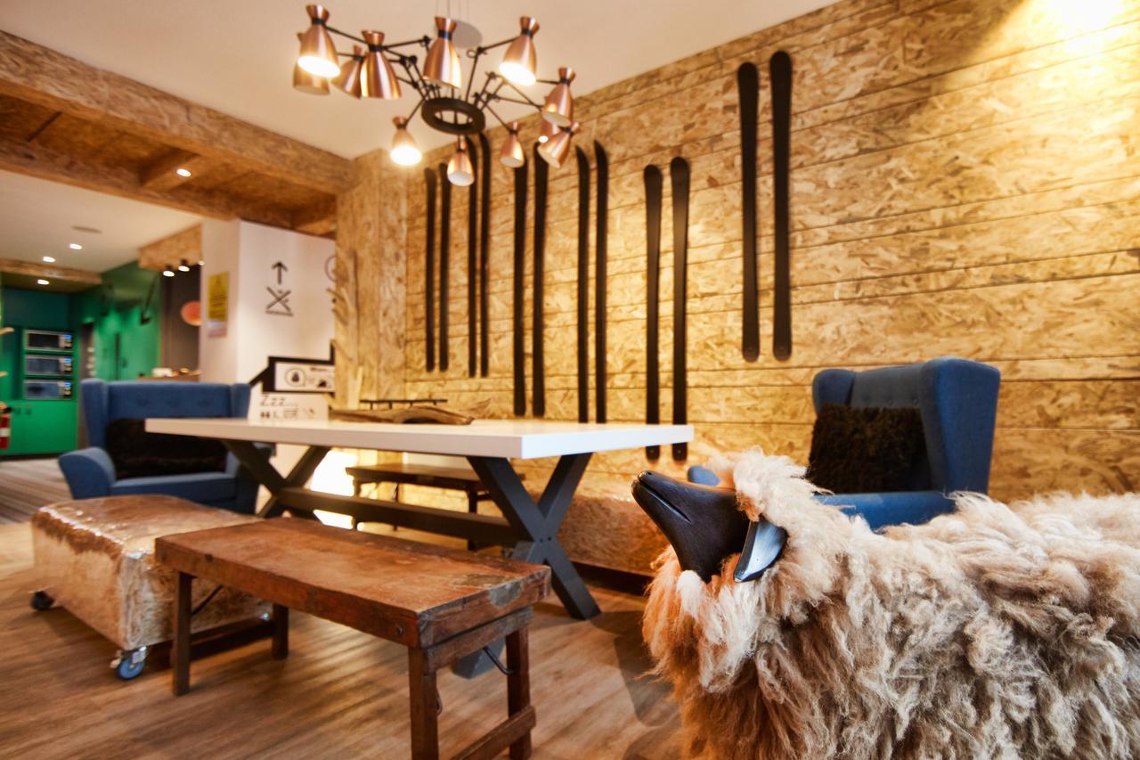 Moontain Hostel Oz Екстер'єр фото