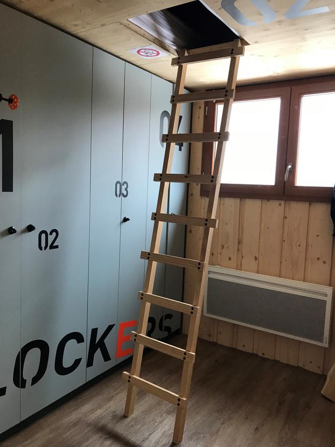 Moontain Hostel Oz Екстер'єр фото